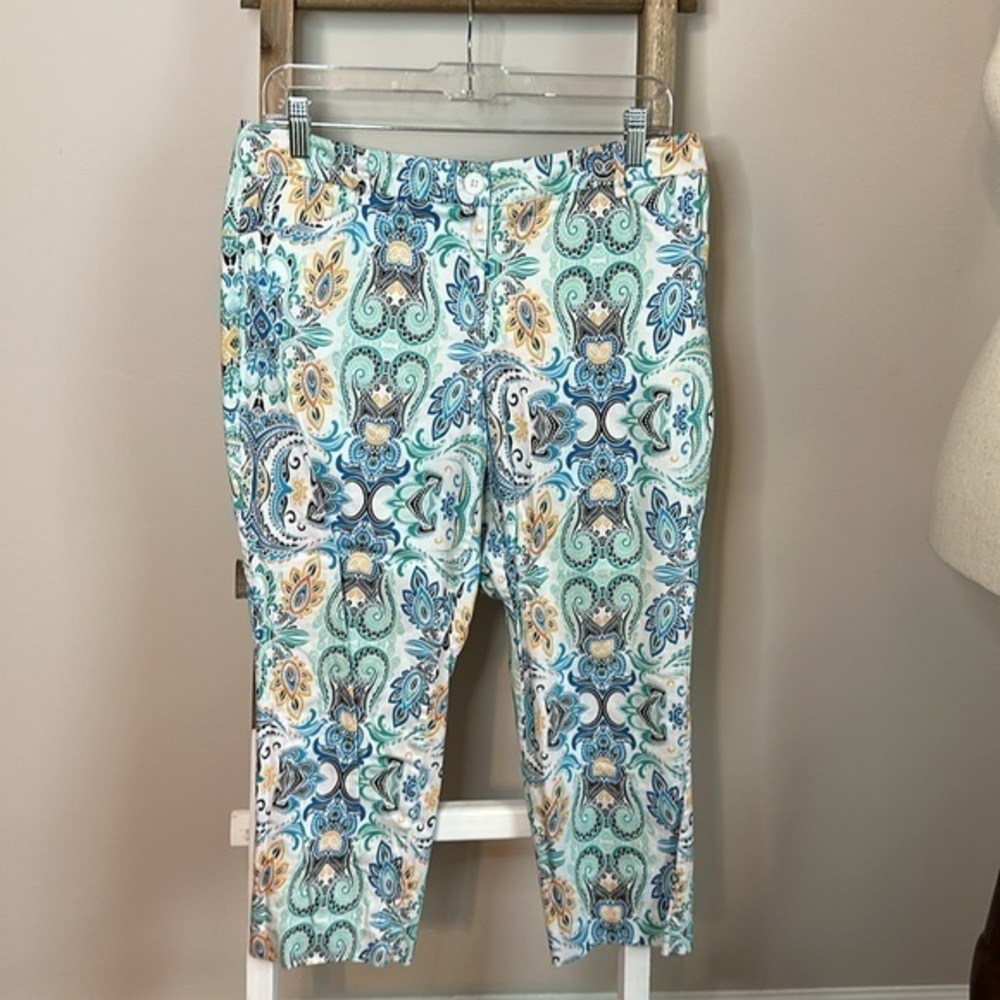 New York & Company Capri Pants with Colorful Designs Size 10 in GUC